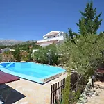 Adria Paradise By Marinko Starigrad Paklenica